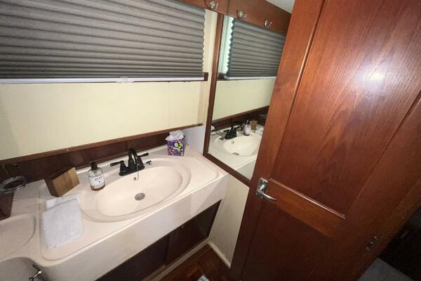 Chosen Sun 42ft Grand Banks Yacht For Sale