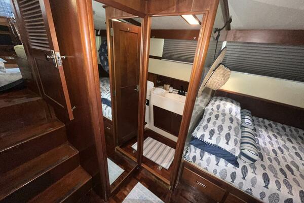 Chosen Sun 42ft Grand Banks Yacht For Sale