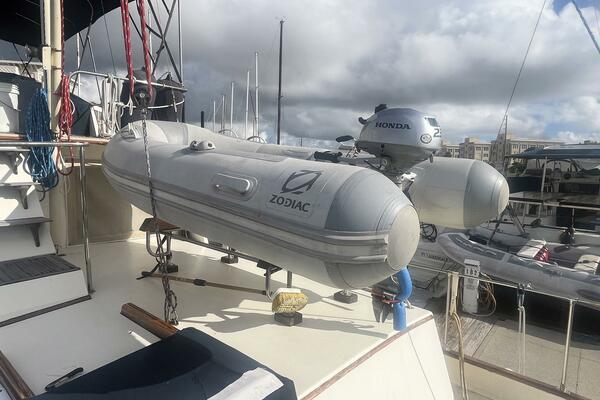 Chosen Sun 42ft Grand Banks Yacht For Sale