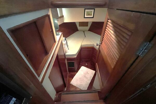 Chosen Sun 42ft Grand Banks Yacht For Sale