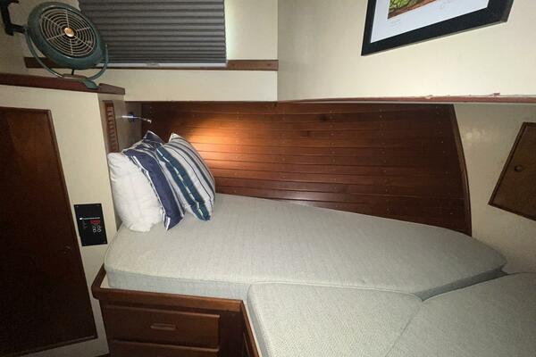 Chosen Sun 42ft Grand Banks Yacht For Sale