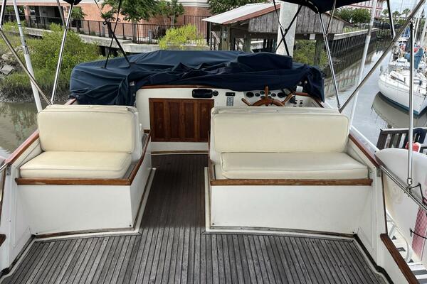 Chosen Sun 42ft Grand Banks Yacht For Sale