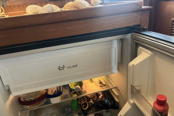 Chosen Sun 42ft Grand Banks Yacht For Sale