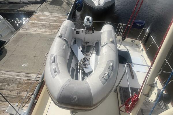 Chosen Sun 42ft Grand Banks Yacht For Sale