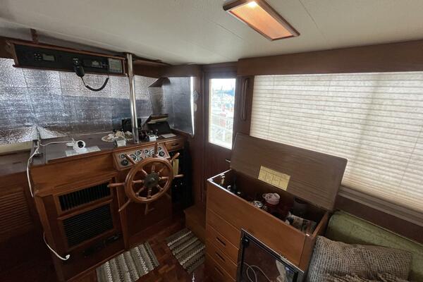 Chosen Sun 42ft Grand Banks Yacht For Sale
