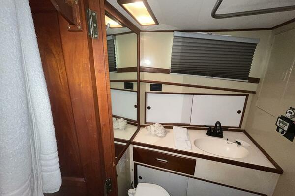 Chosen Sun 42ft Grand Banks Yacht For Sale