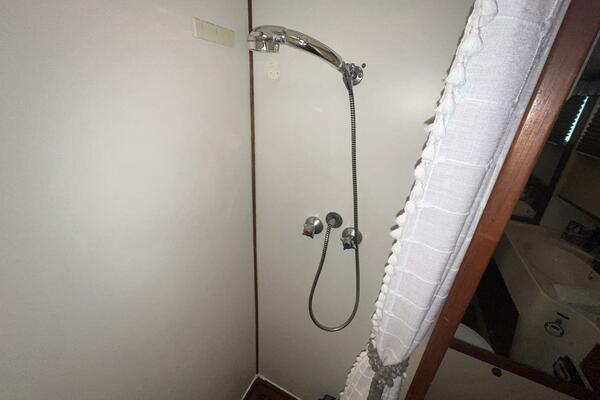 Chosen Sun 42ft Grand Banks Yacht For Sale