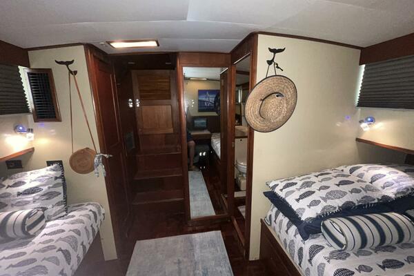 Chosen Sun 42ft Grand Banks Yacht For Sale