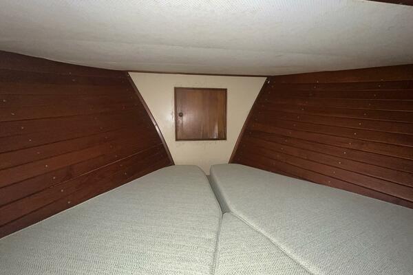 Chosen Sun 42ft Grand Banks Yacht For Sale