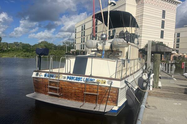 Chosen Sun 42ft Grand Banks Yacht For Sale