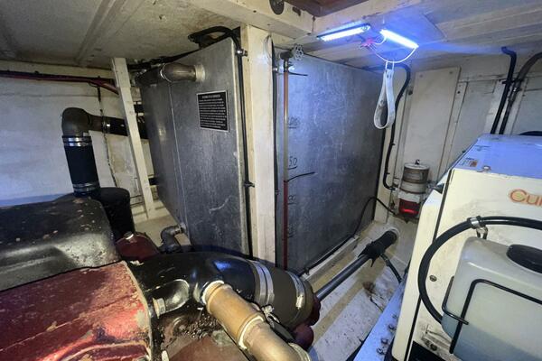 Chosen Sun 42ft Grand Banks Yacht For Sale