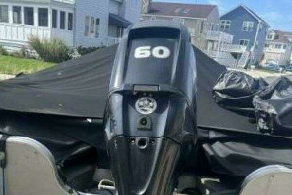 Photo of the 2013 Crestliner 