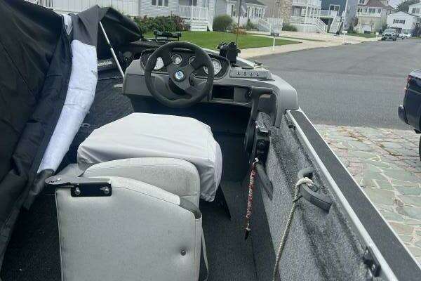 Photo of the 2013 Crestliner 