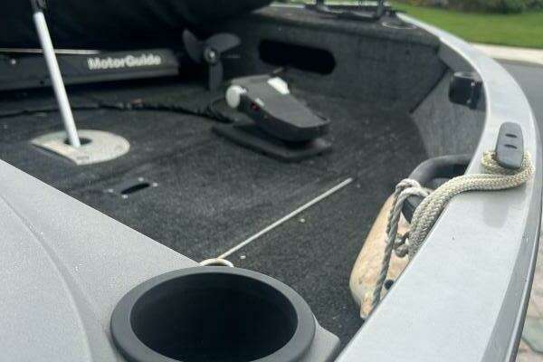 Photo of the 2013 Crestliner 