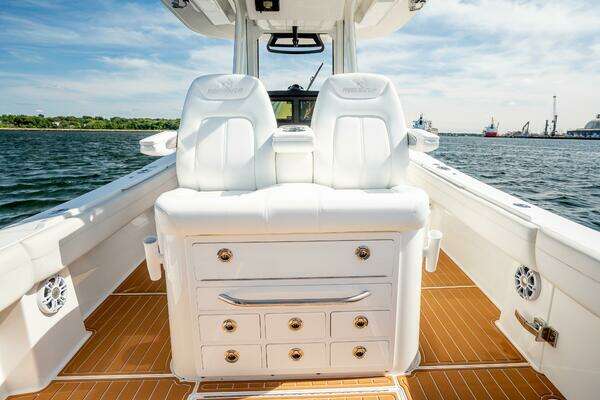 Photo of the 2021 Regulator 34 "Blue Chip"