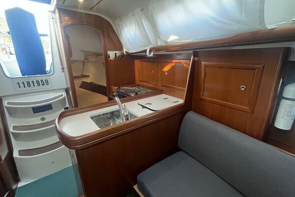 Last Penny 32ft Beneteau Yacht For Sale