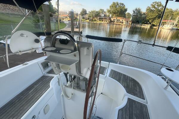 Last Penny 32ft Beneteau Yacht For Sale