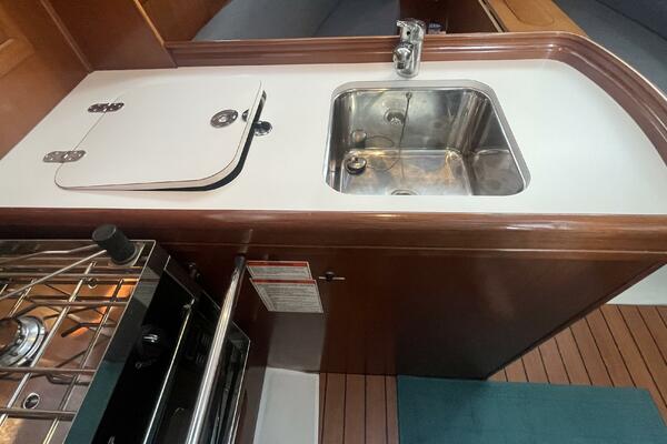 Last Penny 32ft Beneteau Yacht For Sale