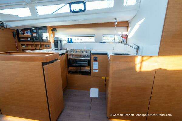 Jeanneau Sun Odyssey 440 Yacht For Sale