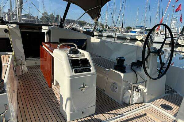 Photo of the 2021 Jeanneau Sun Odyssey 440 "La Paloma"