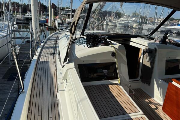 La Paloma 44ft Jeanneau Yacht For Sale