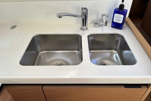 La Paloma 44ft Jeanneau Yacht For Sale