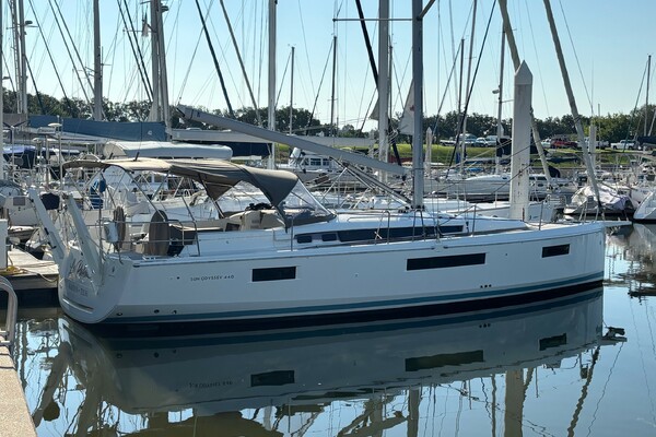 La Paloma 44ft Jeanneau Yacht For Sale