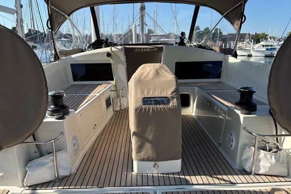 La Paloma 44ft Jeanneau Yacht For Sale