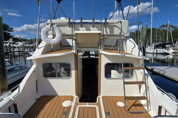 Photo of the 1983 Bertram 28 Flybridge "SoulShine"