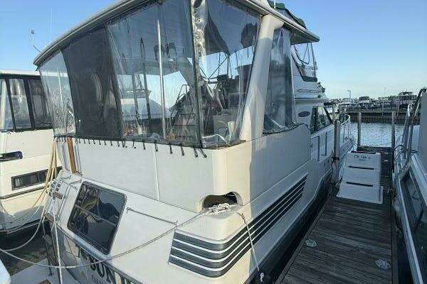 Photo of the 1988 Sea Ray 415 "7th Sun"