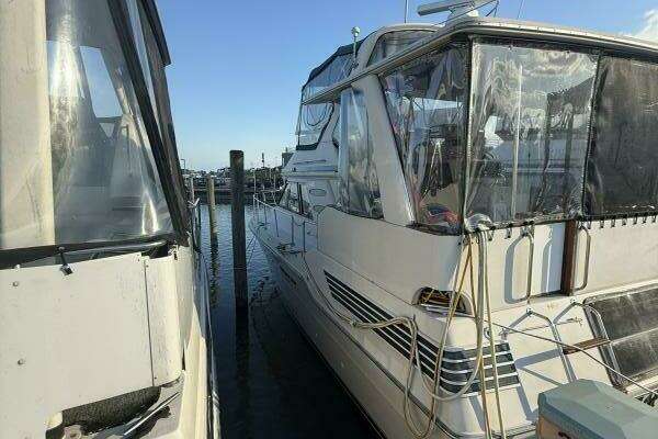 Photo of the 1988 Sea Ray 415 "7th Sun"