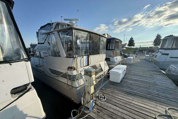 Photo of the 1988 Sea Ray 415 "7th Sun"