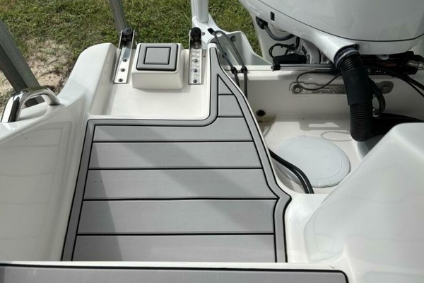 28ft Sea Fox Yacht For Sale