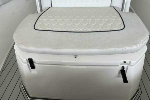 28ft Sea Fox Yacht For Sale
