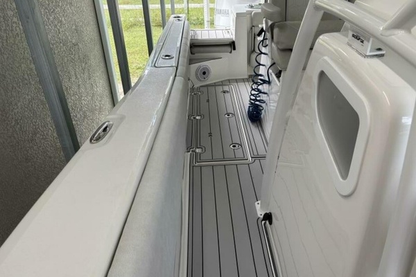 28ft Sea Fox Yacht For Sale