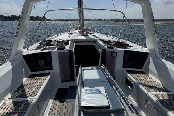 Beneteau Oceanis 45 Yacht For Sale