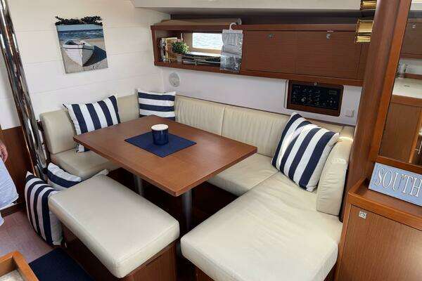 Beneteau Oceanis 45 Yacht For Sale