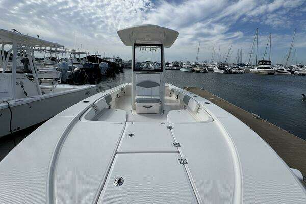 Photo of the 2021 Robalo 246 Cayman