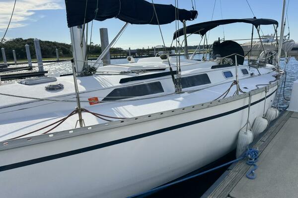40ft Hunter Yacht For Sale