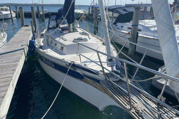 Photo of the 1989 Bayfield 36 Cutter "Belgica"