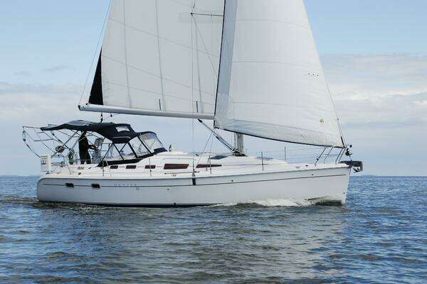 38-ft-Hunter-2006-38-Vivez-Deale Maryland United States yacht for sale