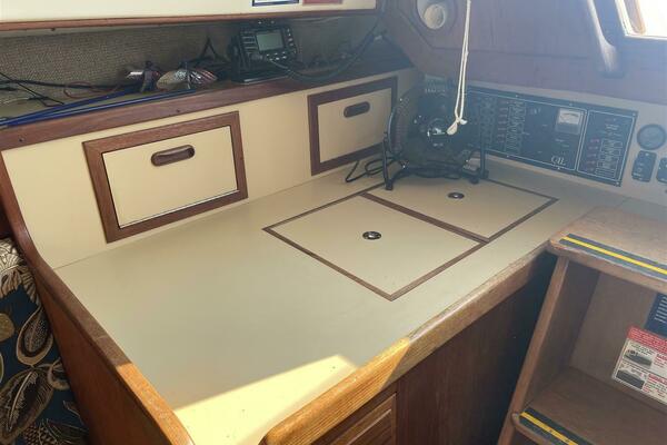 31ft CAL Yacht For Sale