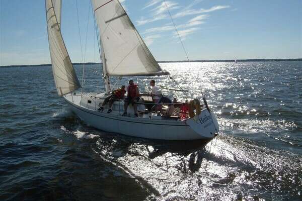 30-ft-CAL-1970-2-30-Haiku-Charlevoix Michigan United States yacht for sale