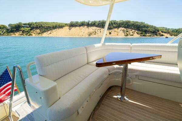 Hinckley Talaria 48 Flybridge Yacht For Sale