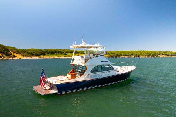Hinckley Talaria 48 Flybridge Yacht For Sale