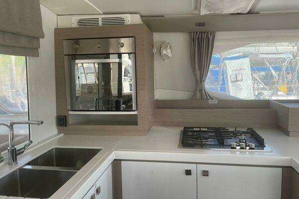 Fountaine Pajot Saona 47 Yacht For Sale