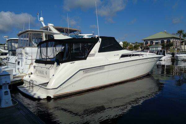 Photo of the 1991 Sea Ray 480 Sundancer "SNRI"
