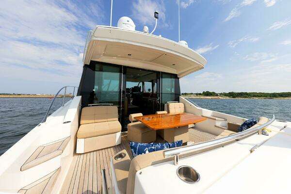 Tiara Yachts 5000 Express Yacht For Sale