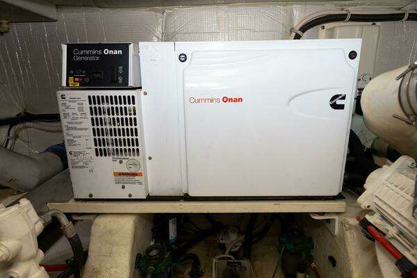 Tiara Yachts 5000 Express Yacht For Sale