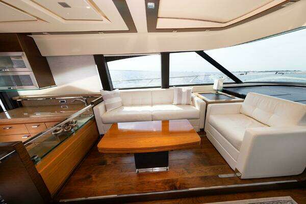 Tiara Yachts 5000 Express Yacht For Sale